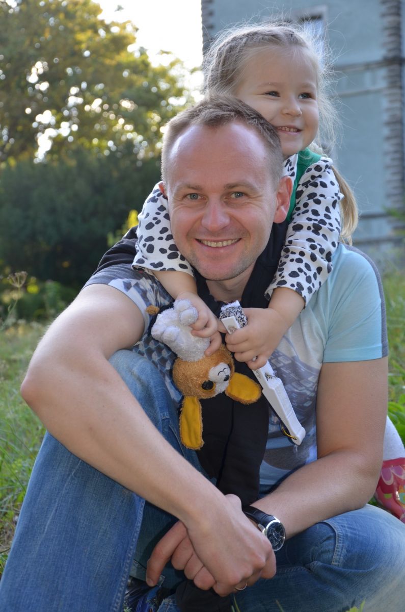 5-летняя дочь победителя шоу "Голос країни" поразила сеть своими рисунками